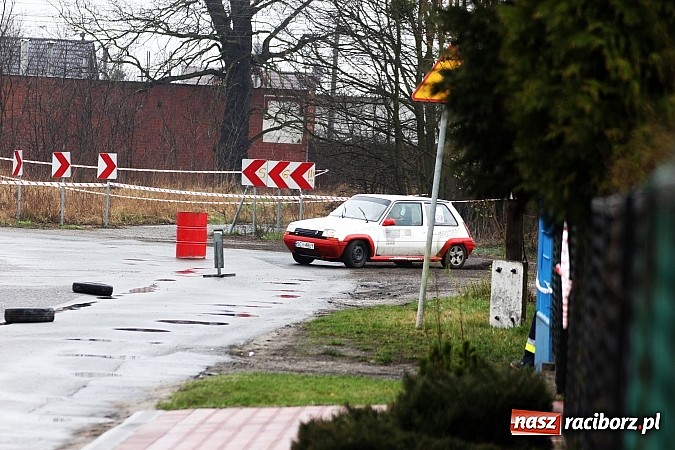 Zdjęcie w galerii na portalu naszraciborz.pl: Amatorski Rajd Samochodowy w Kuźni Raciborskiej wiadomości z regionu