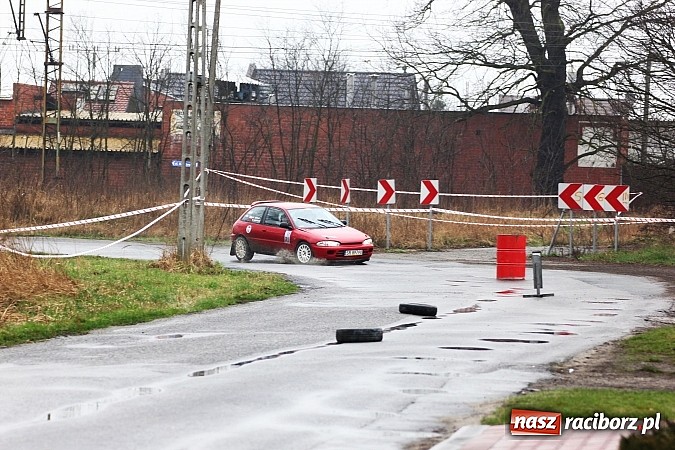 Zdjęcie w galerii na portalu naszraciborz.pl: Amatorski Rajd Samochodowy w Kuźni Raciborskiej wiadomości z regionu