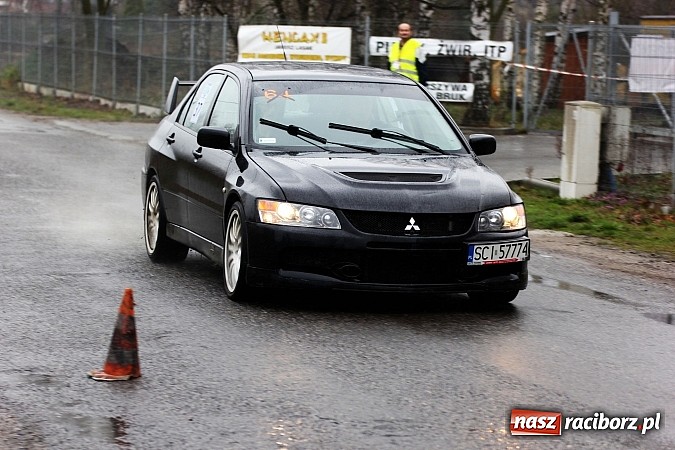 Zdjęcie w galerii na portalu naszraciborz.pl: Amatorski Rajd Samochodowy w Kuźni Raciborskiej wiadomości z regionu