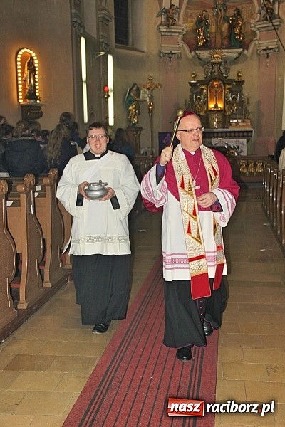 Zdjęcie w galerii na portalu naszraciborz.pl: Dekanalne spotkanie młodzieży z biskupem wiadomości z regionu