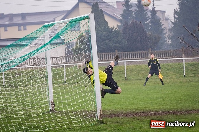 Zdjęcie w galerii na portalu naszraciborz.pl: Przy Urbana bez zmian. Studzienna nadal bez punktów wiadomości z regionu