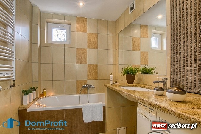 Zdjęcie w galerii na portalu naszraciborz.pl: Gdy inni są od wszystkiego, DomProfit jest tylko od mieszkań i domów wiadomości z regionu