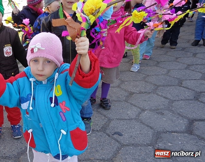Zdjęcie w galerii na portalu naszraciborz.pl: Kolorowy tydzień i powitanie wiosny w Wojnowicach wiadomości z regionu