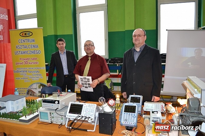 Zdjęcie w galerii na portalu naszraciborz.pl: Gimnazjaliści wybierają nową szkołę wiadomości z regionu