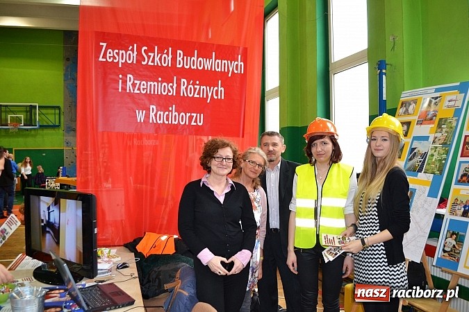 Zdjęcie w galerii na portalu naszraciborz.pl: Gimnazjaliści wybierają nową szkołę wiadomości z regionu