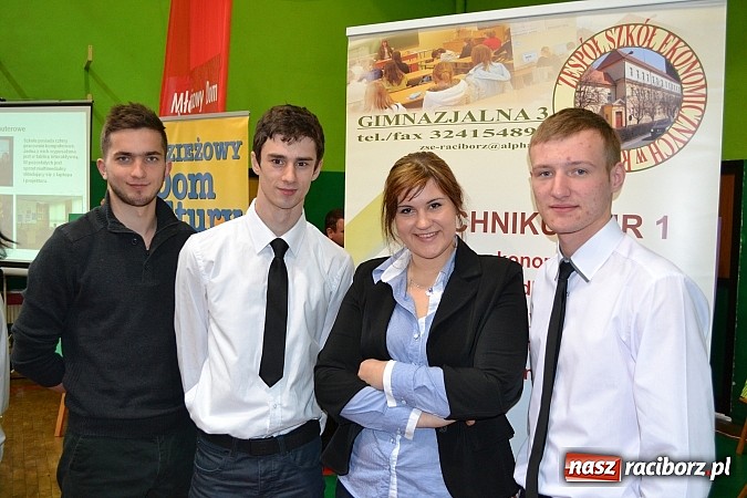 Zdjęcie w galerii na portalu naszraciborz.pl: Gimnazjaliści wybierają nową szkołę wiadomości z regionu