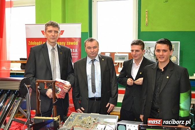 Zdjęcie w galerii na portalu naszraciborz.pl: Gimnazjaliści wybierają nową szkołę wiadomości z regionu