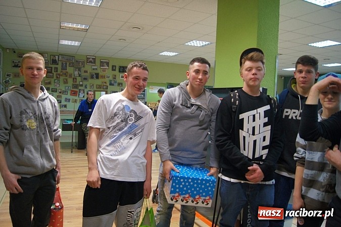 Zdjęcie w galerii na portalu naszraciborz.pl: Strefa siłowała się na zawodach strongmenów wiadomości z regionu