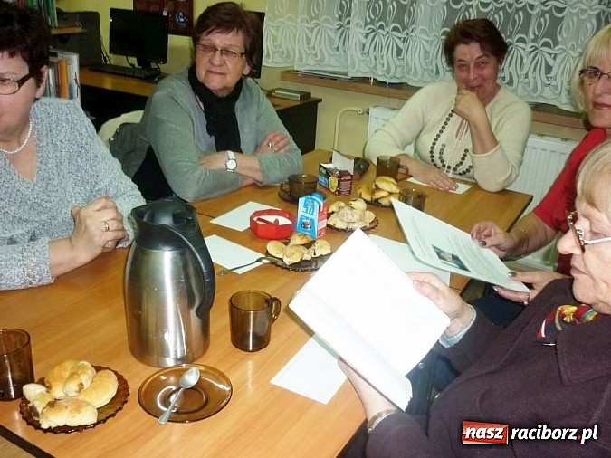 Zdjęcie w galerii na portalu naszraciborz.pl: Na Ostrogu powstał Klub Przyjaciół Biblioteki wiadomości z regionu