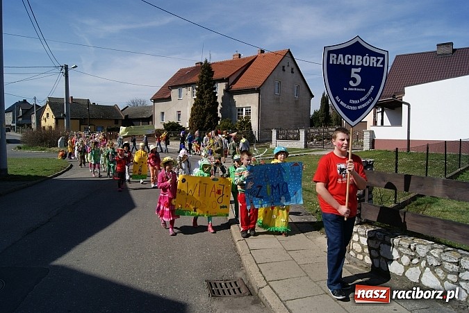 Zdjęcie w galerii na portalu naszraciborz.pl: W Studziennej znów spalono bałwana  wiadomości z regionu