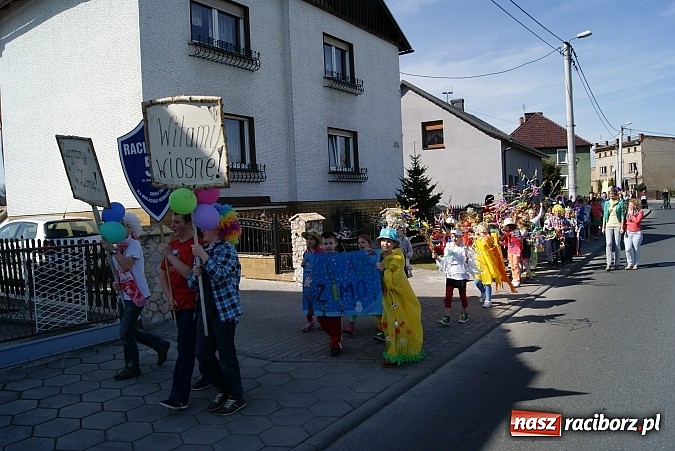 Zdjęcie w galerii na portalu naszraciborz.pl: W Studziennej znów spalono bałwana  wiadomości z regionu