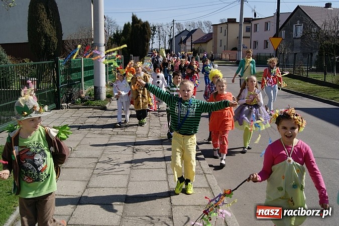 Zdjęcie w galerii na portalu naszraciborz.pl: W Studziennej znów spalono bałwana  wiadomości z regionu