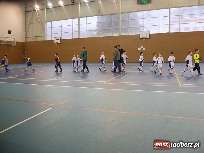 Zdjęcie w galerii na portalu naszraciborz.pl: Młodzi piłkarze z Kuźni Raciborskiej z sukcesami na turnieju w Czechach wiadomości z regionu