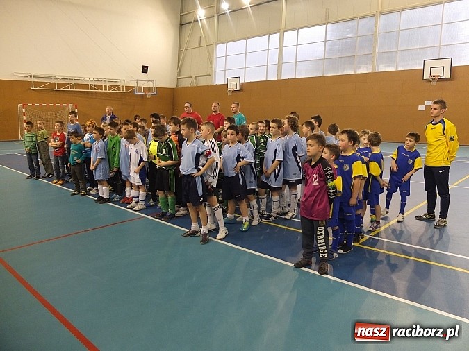 Zdjęcie w galerii na portalu naszraciborz.pl: Młodzi piłkarze z Kuźni Raciborskiej z sukcesami na turnieju w Czechach wiadomości z regionu