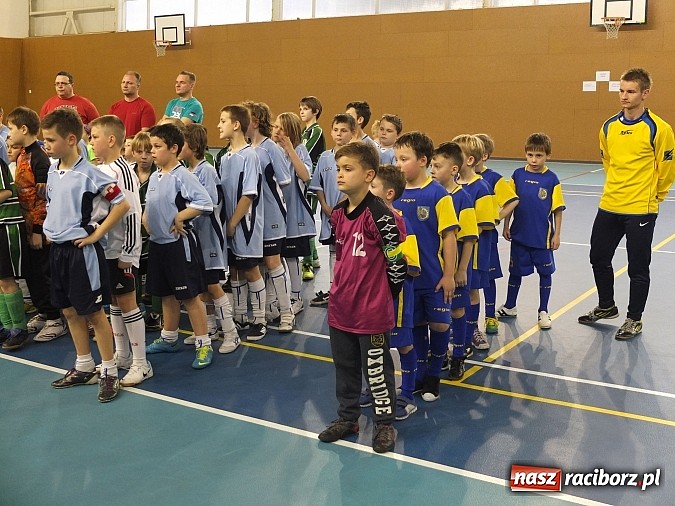 Zdjęcie w galerii na portalu naszraciborz.pl: Młodzi piłkarze z Kuźni Raciborskiej z sukcesami na turnieju w Czechach wiadomości z regionu