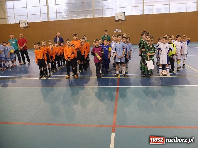 Zdjęcie w galerii na portalu naszraciborz.pl: Młodzi piłkarze z Kuźni Raciborskiej z sukcesami na turnieju w Czechach wiadomości z regionu