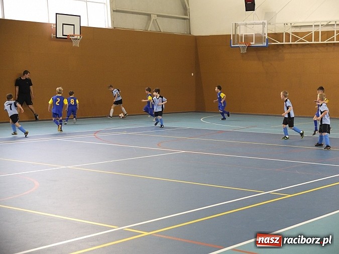 Zdjęcie w galerii na portalu naszraciborz.pl: Młodzi piłkarze z Kuźni Raciborskiej z sukcesami na turnieju w Czechach wiadomości z regionu