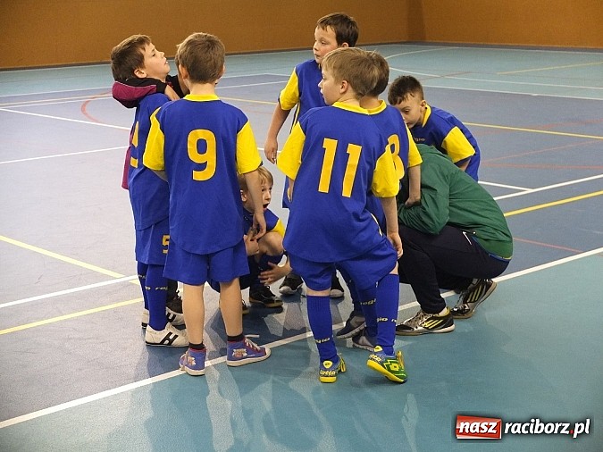 Zdjęcie w galerii na portalu naszraciborz.pl: Młodzi piłkarze z Kuźni Raciborskiej z sukcesami na turnieju w Czechach wiadomości z regionu