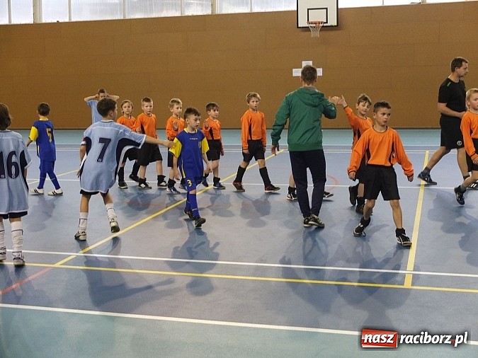 Zdjęcie w galerii na portalu naszraciborz.pl: Młodzi piłkarze z Kuźni Raciborskiej z sukcesami na turnieju w Czechach wiadomości z regionu