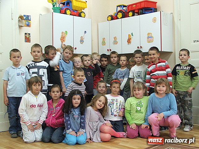 Zdjęcie w galerii na portalu naszraciborz.pl: Dzieci świętują na całego  wiadomości z regionu