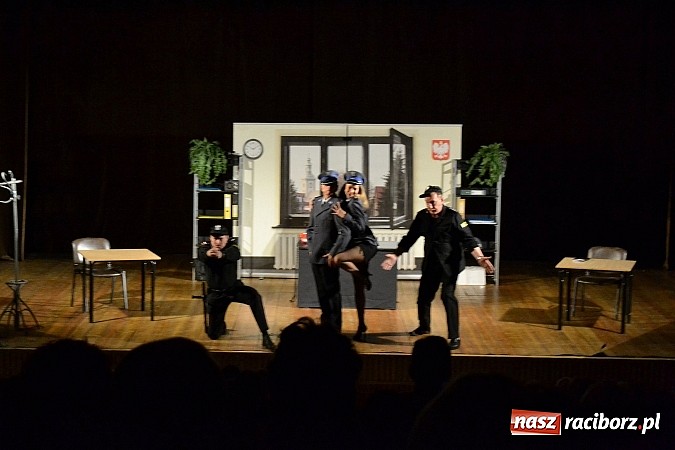 Zdjęcie w galerii na portalu naszraciborz.pl: Zwariowany komisariat w Kuźni Raciborskiej wiadomości z regionu