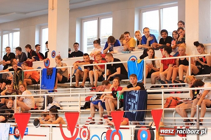Zdjęcie w galerii na portalu naszraciborz.pl: Pływackie zmagania studentów śląskich uczelni wiadomości z regionu