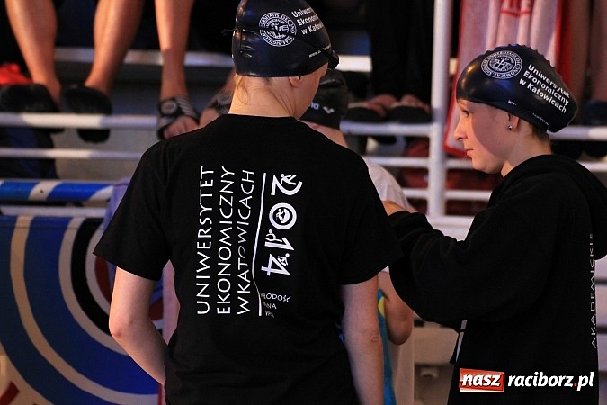 Zdjęcie w galerii na portalu naszraciborz.pl: Pływackie zmagania studentów śląskich uczelni wiadomości z regionu