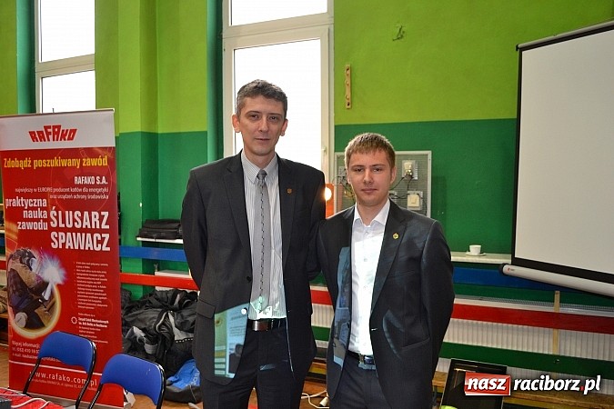 Zdjęcie w galerii na portalu naszraciborz.pl: Spacer szlakiem szk&oacute;ł ponadgimnazjalnych wiadomości z regionu