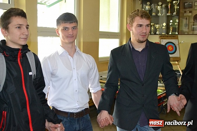 Zdjęcie w galerii na portalu naszraciborz.pl: Spacer szlakiem szk&oacute;ł ponadgimnazjalnych wiadomości z regionu