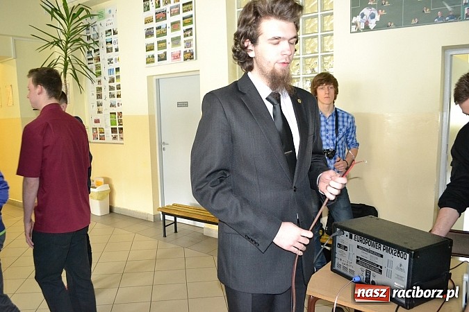 Zdjęcie w galerii na portalu naszraciborz.pl: Spacer szlakiem szk&oacute;ł ponadgimnazjalnych wiadomości z regionu