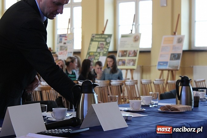 Zdjęcie w galerii na portalu naszraciborz.pl: Młodzi liderzy biznesu rywalizowali w ZSE wiadomości z regionu