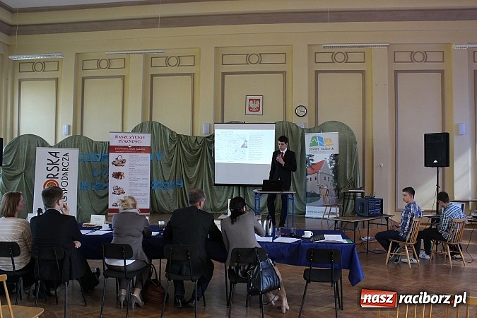 Zdjęcie w galerii na portalu naszraciborz.pl: Młodzi liderzy biznesu rywalizowali w ZSE wiadomości z regionu