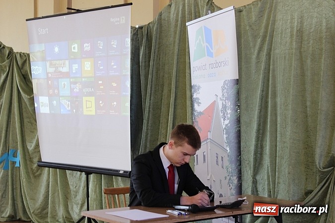 Zdjęcie w galerii na portalu naszraciborz.pl: Młodzi liderzy biznesu rywalizowali w ZSE wiadomości z regionu