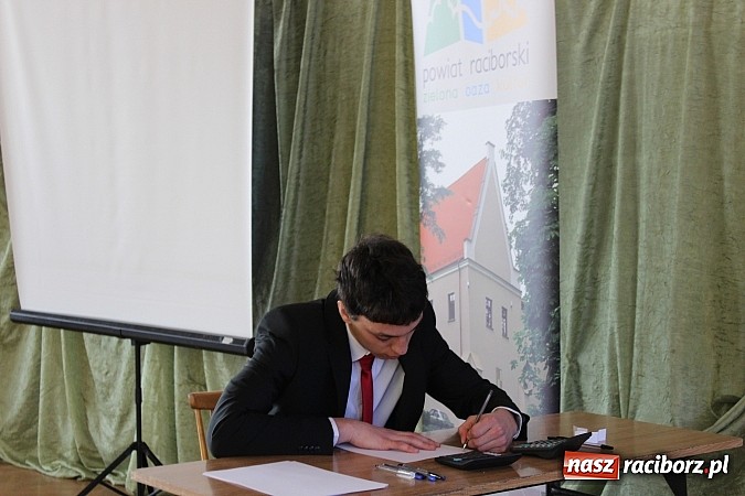 Zdjęcie w galerii na portalu naszraciborz.pl: Młodzi liderzy biznesu rywalizowali w ZSE wiadomości z regionu