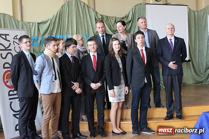 Zdjęcie w galerii na portalu naszraciborz.pl: Młodzi liderzy biznesu rywalizowali w ZSE wiadomości z regionu