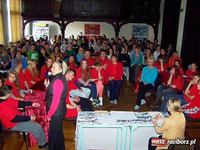 Zdjęcie w galerii na portalu naszraciborz.pl: Niezły SOS z klasą w G5 wiadomości z regionu