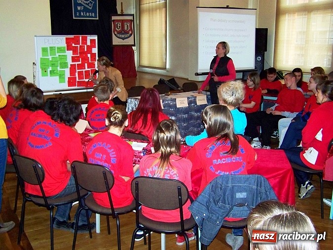 Zdjęcie w galerii na portalu naszraciborz.pl: Niezły SOS z klasą w G5 wiadomości z regionu