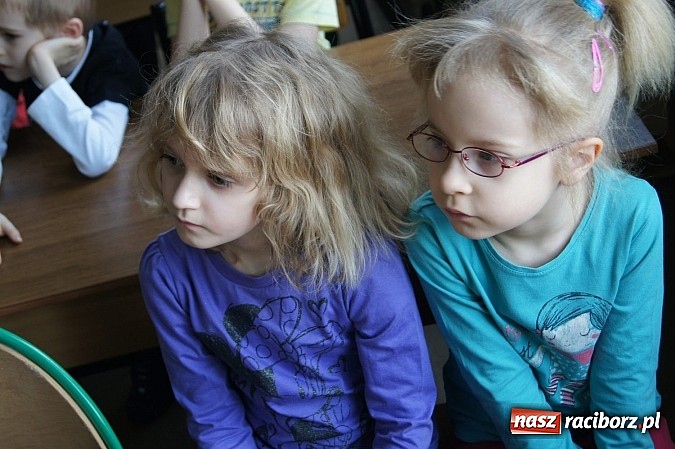 Zdjęcie w galerii na portalu naszraciborz.pl: Przedszkolaki poznały szkołę od kuchni wiadomości z regionu