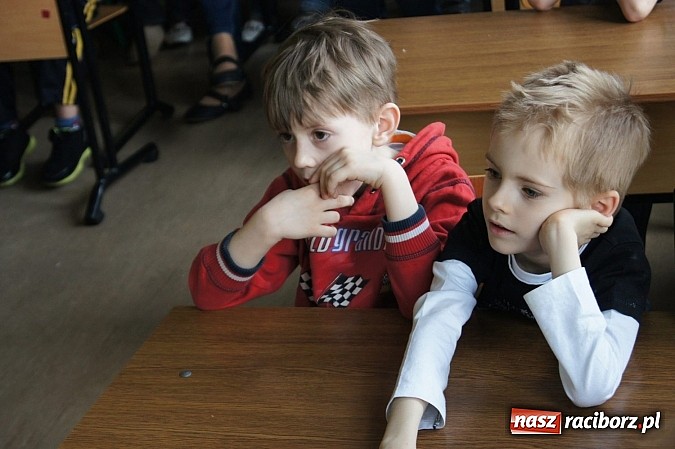 Zdjęcie w galerii na portalu naszraciborz.pl: Przedszkolaki poznały szkołę od kuchni wiadomości z regionu