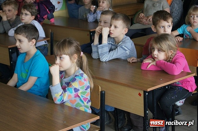 Zdjęcie w galerii na portalu naszraciborz.pl: Przedszkolaki poznały szkołę od kuchni wiadomości z regionu