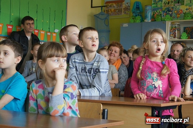 Zdjęcie w galerii na portalu naszraciborz.pl: Przedszkolaki poznały szkołę od kuchni wiadomości z regionu