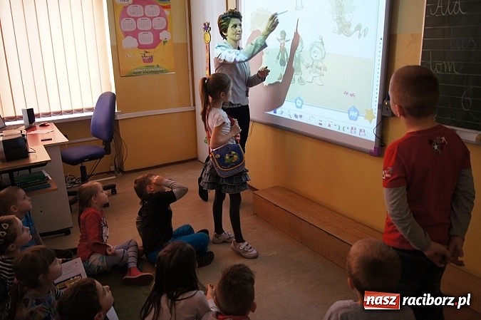 Zdjęcie w galerii na portalu naszraciborz.pl: Przedszkolaki poznały szkołę od kuchni wiadomości z regionu