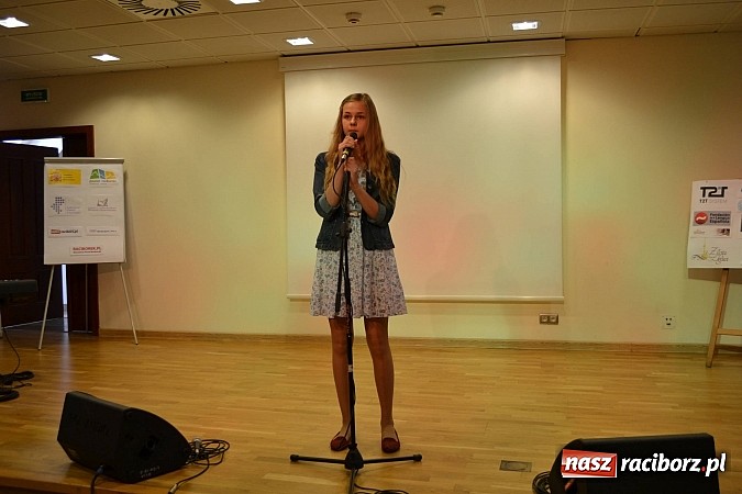 Zdjęcie w galerii na portalu naszraciborz.pl: Hiszpańskie rytmy zabrzmiały na zamku wiadomości z regionu