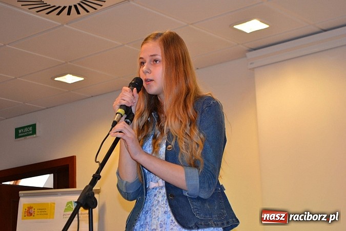 Zdjęcie w galerii na portalu naszraciborz.pl: Hiszpańskie rytmy zabrzmiały na zamku wiadomości z regionu