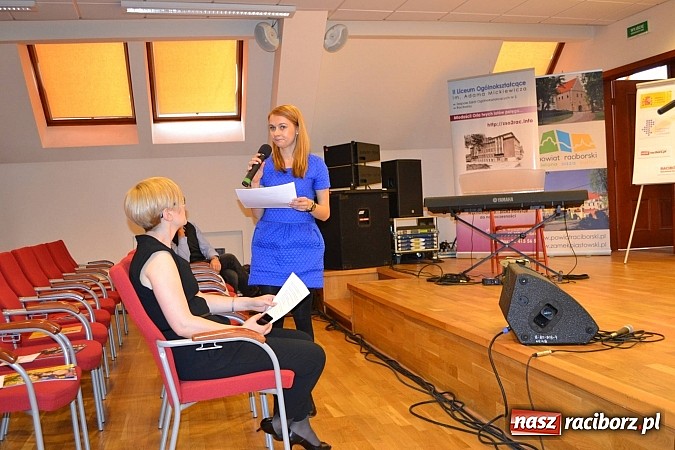 Zdjęcie w galerii na portalu naszraciborz.pl: Hiszpańskie rytmy zabrzmiały na zamku wiadomości z regionu