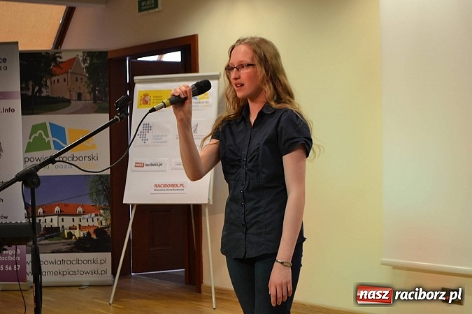 Zdjęcie w galerii na portalu naszraciborz.pl: Hiszpańskie rytmy zabrzmiały na zamku wiadomości z regionu