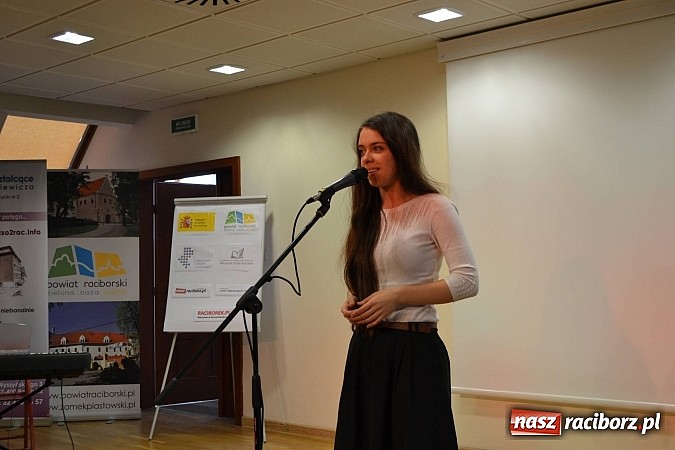 Zdjęcie w galerii na portalu naszraciborz.pl: Hiszpańskie rytmy zabrzmiały na zamku wiadomości z regionu