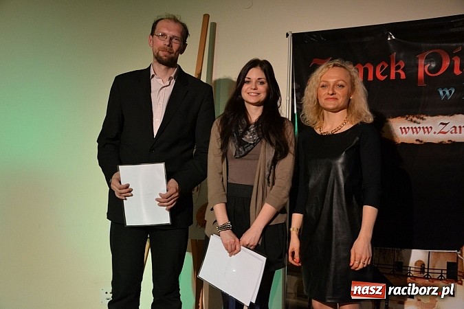 Zdjęcie w galerii na portalu naszraciborz.pl: Hiszpańskie rytmy zabrzmiały na zamku wiadomości z regionu