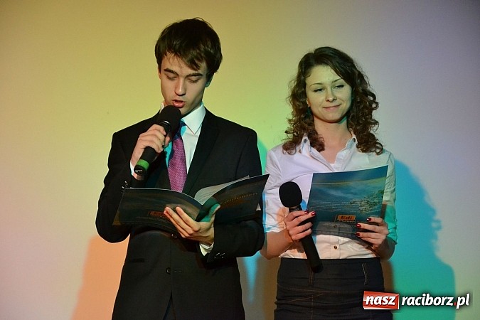 Zdjęcie w galerii na portalu naszraciborz.pl: Hiszpańskie rytmy zabrzmiały na zamku wiadomości z regionu