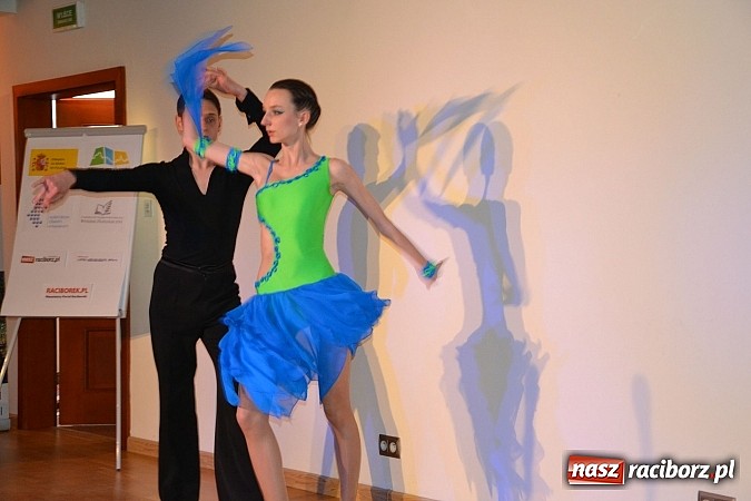 Zdjęcie w galerii na portalu naszraciborz.pl: Hiszpańskie rytmy zabrzmiały na zamku wiadomości z regionu